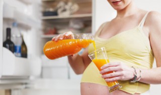 用榨汁机榨橙汁需要加水吗 榨汁机榨橙子汁要加水吗