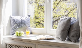 晚上睡觉开窗户好还是不开好 晚上睡觉开窗户好还是不开好脲解支原体1.68×10.2