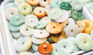 翡翠怎么区分ab货（翡翠a.b.c货怎么区分）