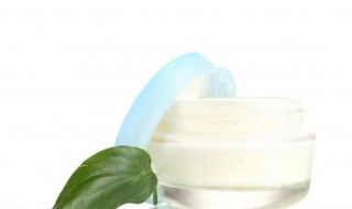 素颜霜不适合哪些人(素颜霜到底好不好)