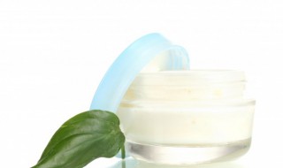 乳液为什么会搓泥 乳液抹上后有搓泥的现象