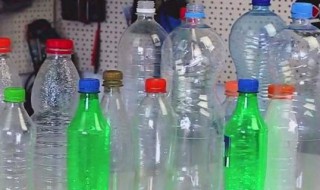 塑料瓶能装热水吗（能用塑料瓶装热水吗）