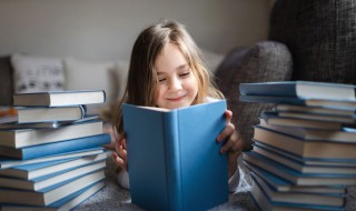 兴致勃勃类似的词语（兴致勃勃类似的词语二年级下册）