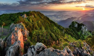 天下第一奇山是哪个山 天下奇山属于哪一山