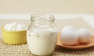 吸出的奶冷藏保存多久 吸出来的奶冷藏放置多久