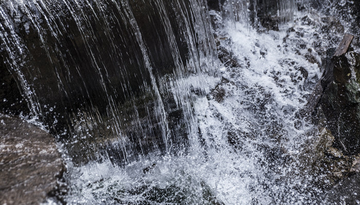 流水不腐的哲学道理是