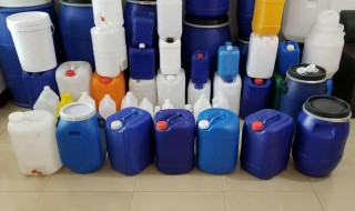 塑料桶里的胶怎么样清洗 塑料桶上乳胶怎么清洗