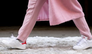 帆布鞋怎么预防发黄（怎么预防帆布鞋变黄）