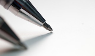 黑色记号笔怎么擦掉（黑色记号笔怎么擦掉不留痕迹）