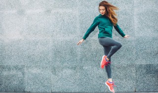 帆布鞋和运动鞋的区别 帆布鞋是运动鞋还是休闲鞋