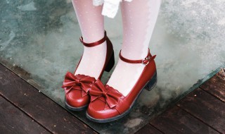 乐福鞋后跟老掉怎么办 乐福鞋老是掉跟怎么办