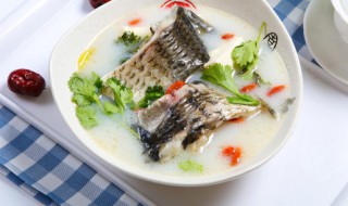 电炖锅煲鲫鱼汤做法 电炖锅鲫鱼汤的做法