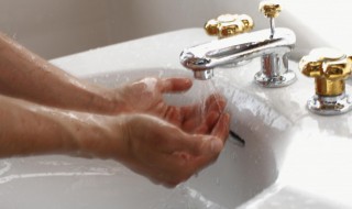 卫生间洗手盆反味怎么办 洗手盆下水反味怎么办