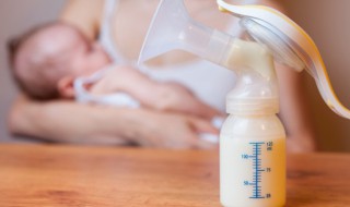 母乳放冰箱隔夜可以吗 母乳放冰箱一夜可以给宝宝吃吗