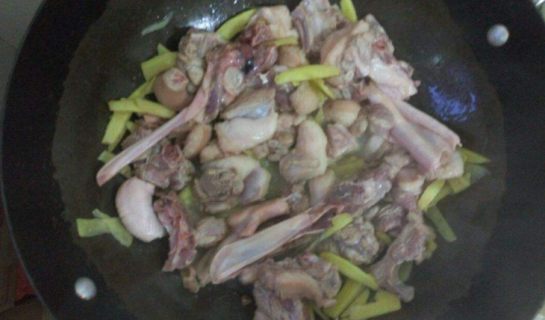 煮鸭肉怎么煮好吃