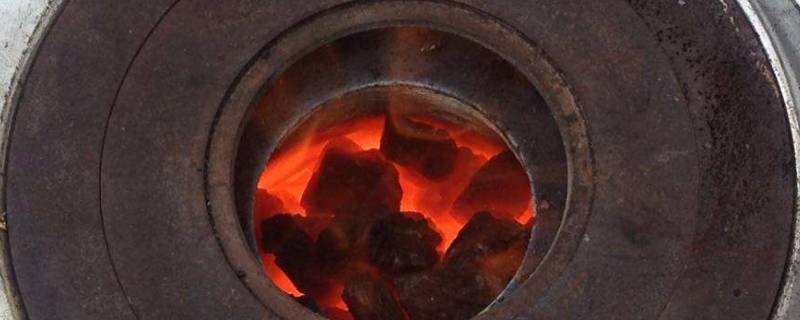 烧炉子怎么避免一氧化碳（家里烧炉子怎么防止一氧化碳中毒）