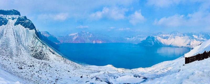 长白山天池是活火山还是死火山（长白山天池是死火山吗）