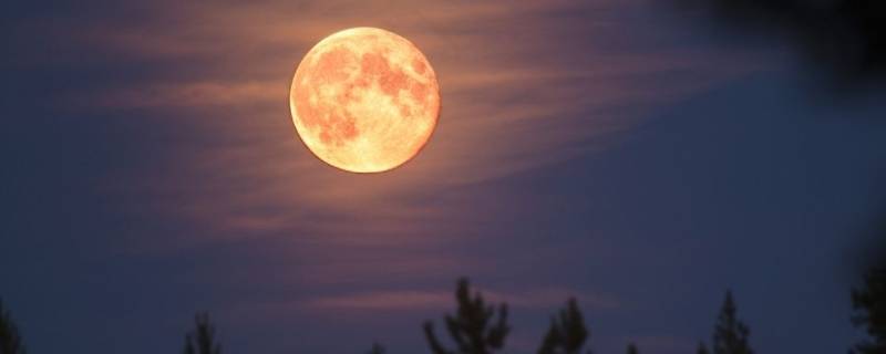 月亮周围的光圈是什么 月亮旁的光圈