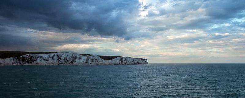 英吉利海峡全长（英吉利海峡全长多）