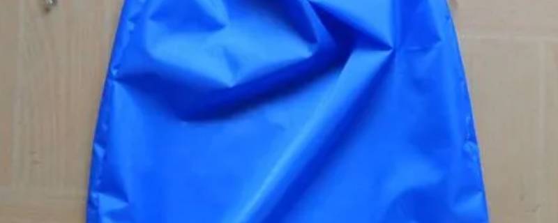 尼龙是塑料吗（尼龙是塑料吗?能做衣服还能做齿轮,真是神奇）