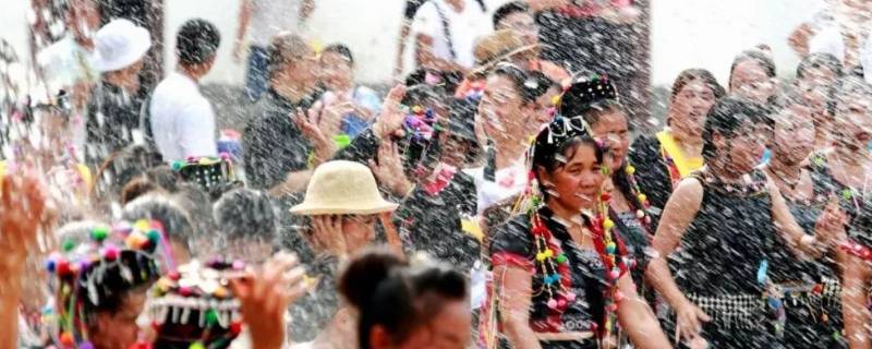 德昂族的风俗是什么（德昂族的风俗有哪些请列举两个）