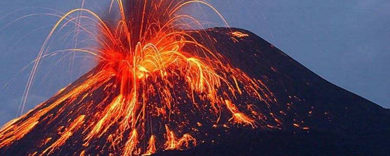 火山喷发给地表带来哪些改变（火山喷发会给地球表面带来哪些改变?）