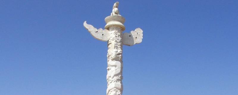 天安城门旁边的柱子叫什么（华表）