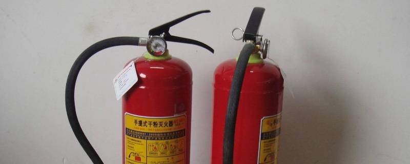 干粉灭火器主要适用于（干粉灭火器主要适用于扑救哪种火灾）