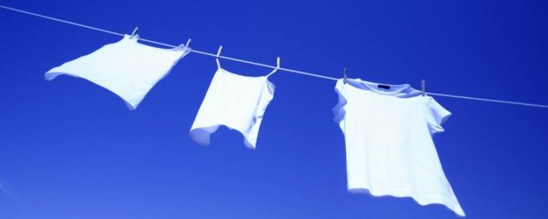 衣服汗渍斑怎么去除（衣服上的汗渍斑点怎么去除）