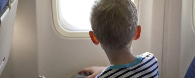 儿童单独乘坐飞机如何购票（儿童单独怎么买飞机票）