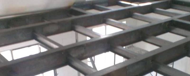 槽钢层一般在几层 设备层和槽钢层一般在几层