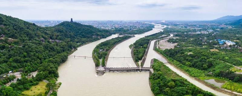 都江堰水利工程修建的年代是什么时候在哪里