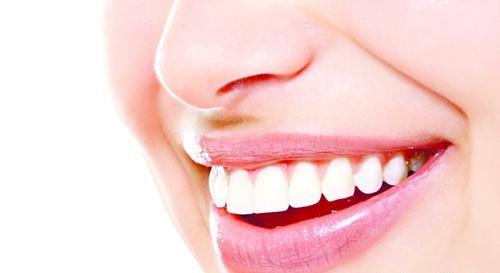 牙龈萎缩的治疗方法 牙龈萎缩的治疗方法牙龈萎缩怎么办