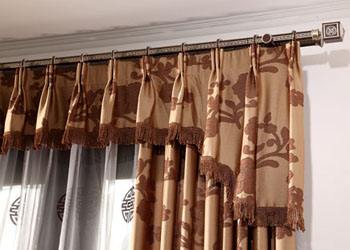 窗帘安装步骤及窗帘两边的固定方法（窗帘杆两边怎么固定的窗帘）