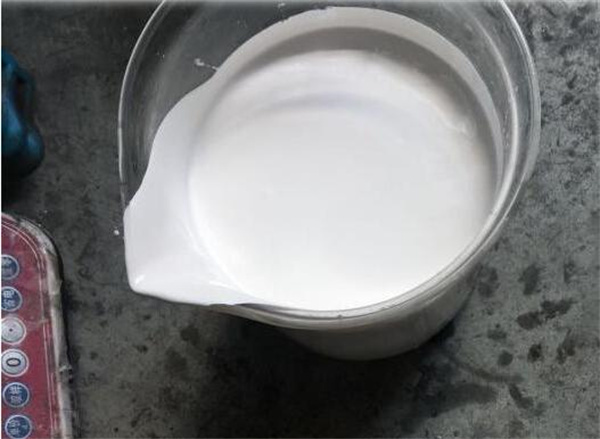 地毯阻燃剂多久喷一次 地毯如何做阻燃处理 地毯阻燃剂多久喷一次 地毯如何做阻燃处理