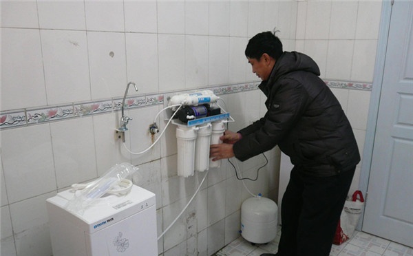 家用净水器安装方法