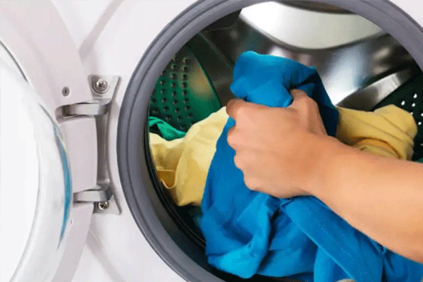 洗衣机清洗衣物有哪些需要注意的 鼠标垫可以放进洗衣机洗吗