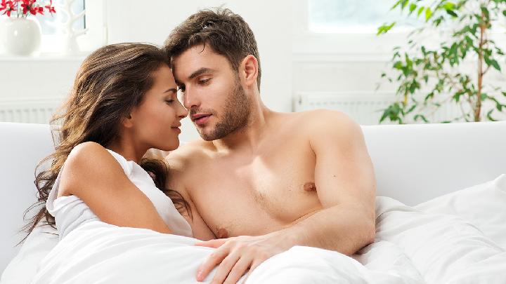 激烈的性爱过后马上入睡会更加劳累