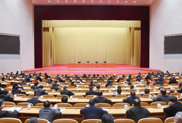 三省“一把手”同日调整，4位新老省委书记“交接班”说了啥？