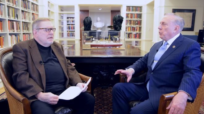 美退役上校曝俄乌和谈“内幕”：泽连斯基曾接受乌中立，被约翰逊阻止   