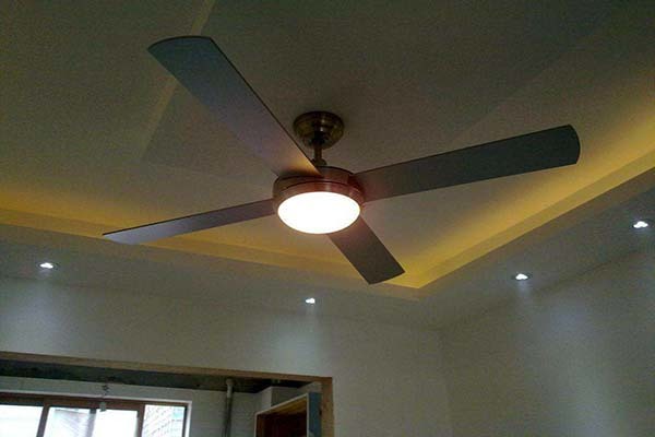 千万不要装吊扇灯