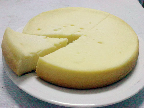 电饭煲做面包简单方法(怎么用电饭煲做面包)