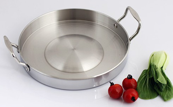 不锈钢蒸锅的特点 不锈钢蒸锅的特点和用途