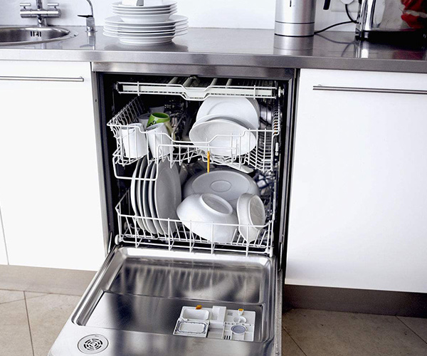 洗碗机好用吗 不同款式有哪些不同效果