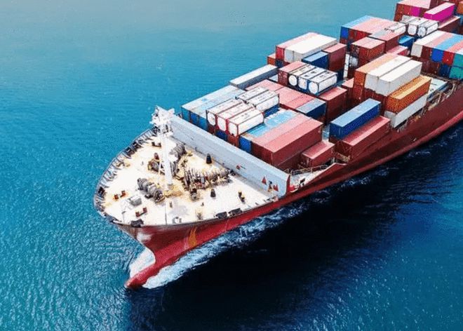 中央财办有关负责同志就中央经济工作会议精神和当前经济热点问题作深入解读   