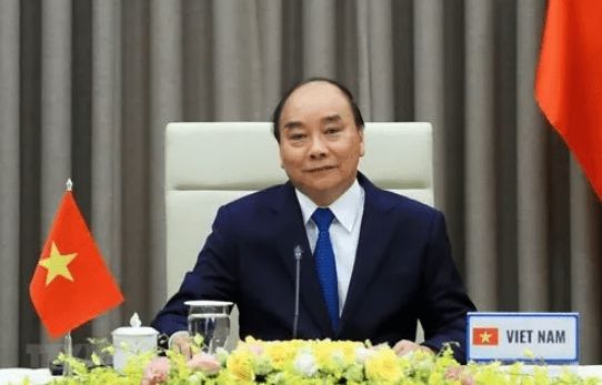 越共中央委员会:批准阮春福辞去越南国家主席、越共中央政治局委员等职务