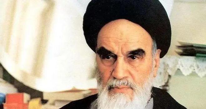 这位反美斗士访华,意义重大