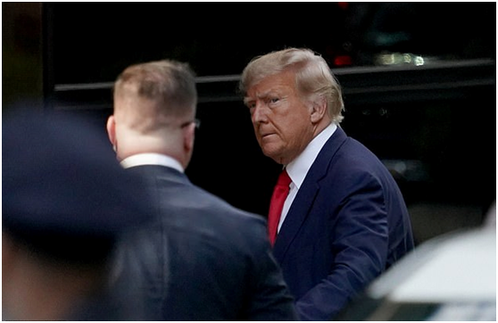 特朗普在纽约接受传讯前,拜登发声(特朗普告拜登)