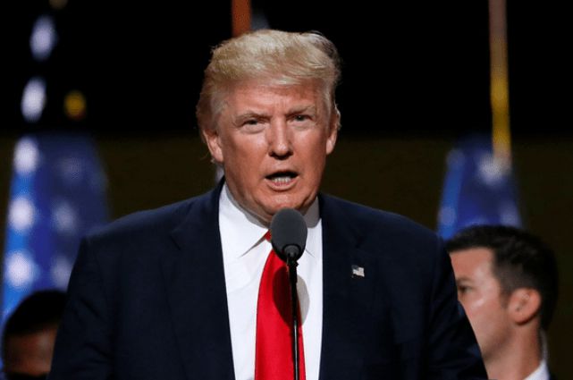 特朗普自曝被控33项罪名:大呼无罪 喊话检察官辞职