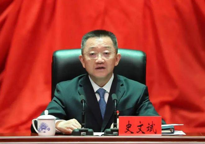 两位省部级任新职,跨省履新一个月后,中候补的她再添新职